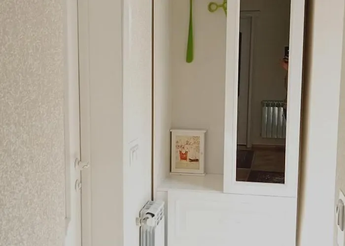 Apartament світла затишна в центрі біля оперного театру з балконом, який виходить у тихий львівський дворик *