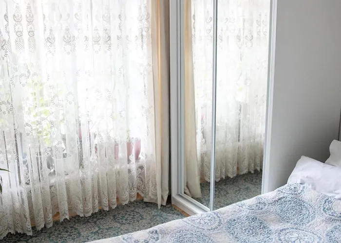 Svitla Zatyszna: Cozy With Balcony Near Opera *